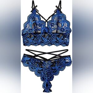 SHEIN Blue Lace Bralette Set